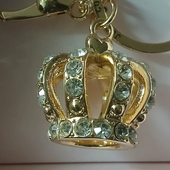 Juicy By Juicy Couture Gold Tone Crown Key Chain - Picture 3 of 12